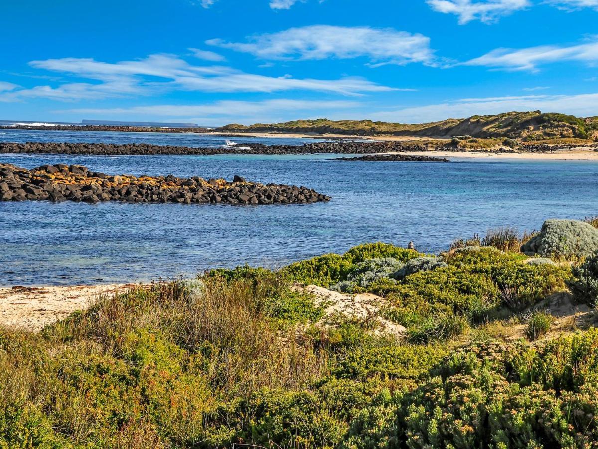 Hearns Beachside Villa 7 Port Fairy Exterior foto